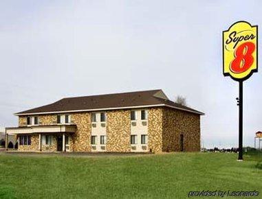 Super 8 By Wyndham Melrose Hotel Buitenkant foto